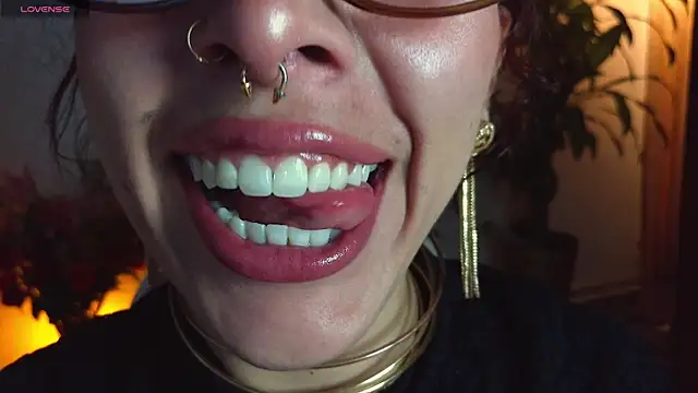 bri von dhara   online show from 07-21-26, 11:50