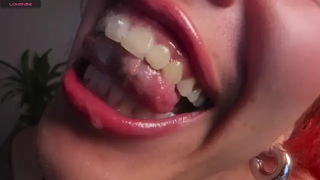 bri von dhara   online show from 10-14-25, 01:56