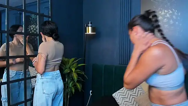 aliceandsia online show from 11-04-25, 07:28