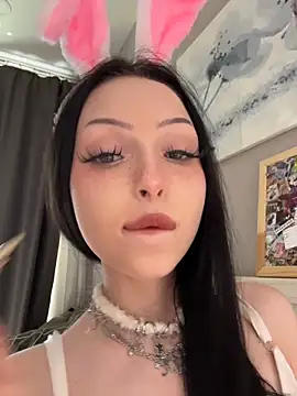 Lina Thornton  online show from 04-02-26, 10:11