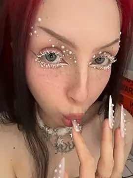 Lina Thornton  online show from 11-12-25, 07:07