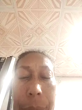 Naomi-Mature online show from 10-28-25, 08:46