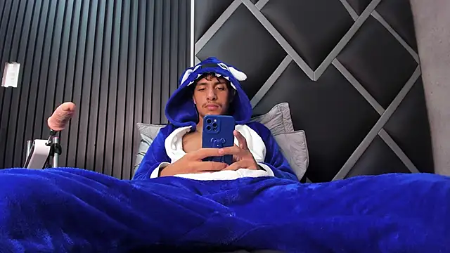 maximiliano jam online show from 09-21-25, 04:01