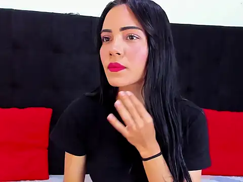 valerythompsonper online show from 09-08-25, 08:19