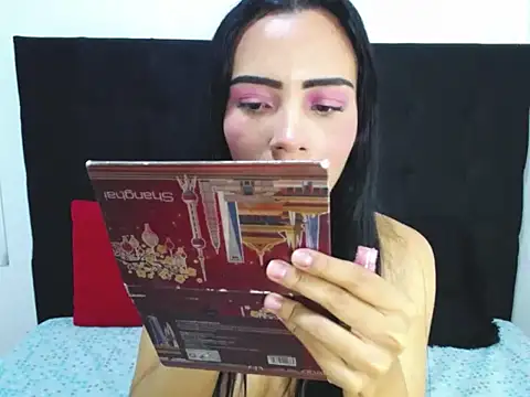 Snapshot of valerythompsonper chatting on 01-18-26, 01:53 valerythompsonper online show from 01-18-26, 01:53