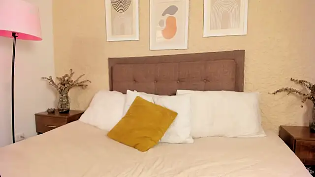 Samyscott  online show from 01-08-26, 09:21