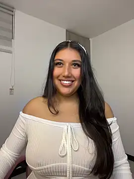 Snapshot of SharaRous chatting on 06-11-26, 03:03 SharaRous online show from 06-11-26, 03:03