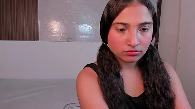 BellaSky4 online show from 10-04-25, 11:56