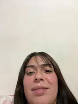 Snapshot of cami_lorena chatting on 03-28-26, 01:06 cami lorena online show from 03-28-26, 01:06