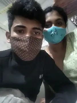 Snapshot of maskedlover321 chatting on 12-14-25, 04:01 maskedlover321 online show from 12-14-25, 04:01