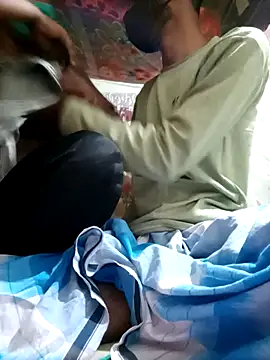 Snapshot of maskedlover321 chatting on 01-09-26, 04:58 maskedlover321 online show from 01-09-26, 04:58