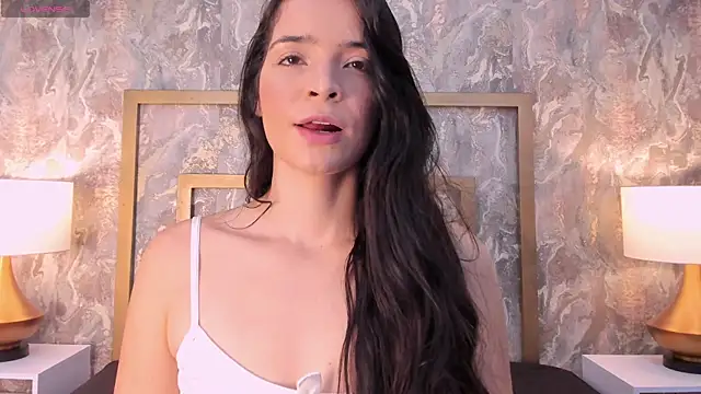 Snapshot of DannaBelucci chatting on 09-27-25, 12:55 DannaBelucci online show from 09-27-25, 12:55