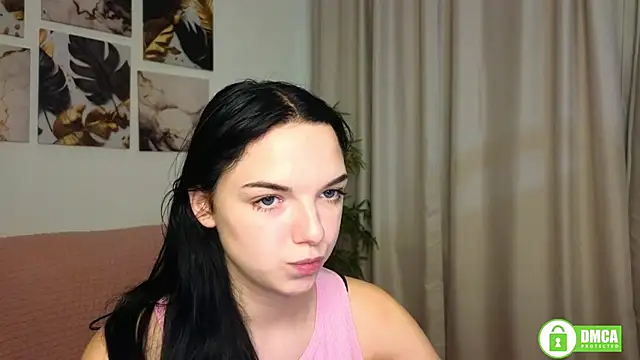 Snapshot of Hey_Caroline chatting on 09-08-25, 09:25 Hey Caroline online show from 09-08-25, 09:25