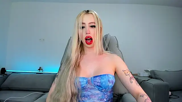 Sweet Soffi online show from 12-23-25, 02:55