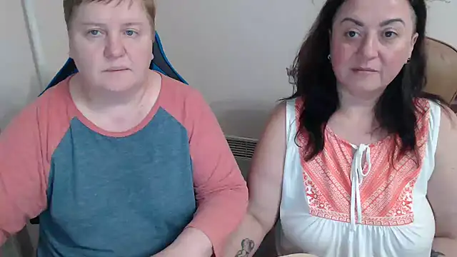 Bertie Adeline online show from 11-29-25, 09:59