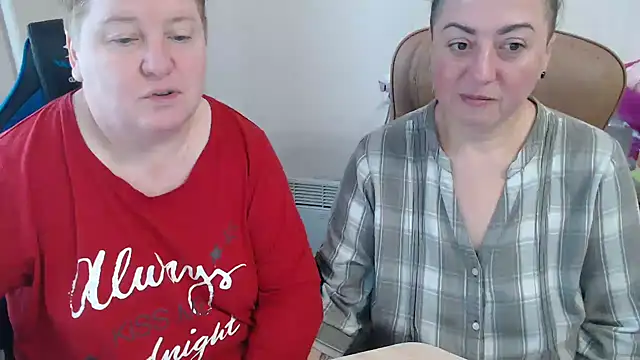 Bertie Adeline online show from 11-27-25, 08:37