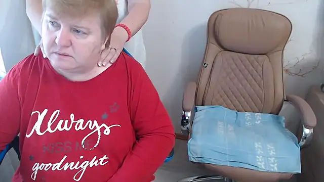 Bertie Adeline online show from 10-29-25, 06:56