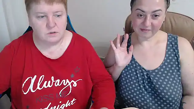 Bertie Adeline online show from 11-26-25, 03:45