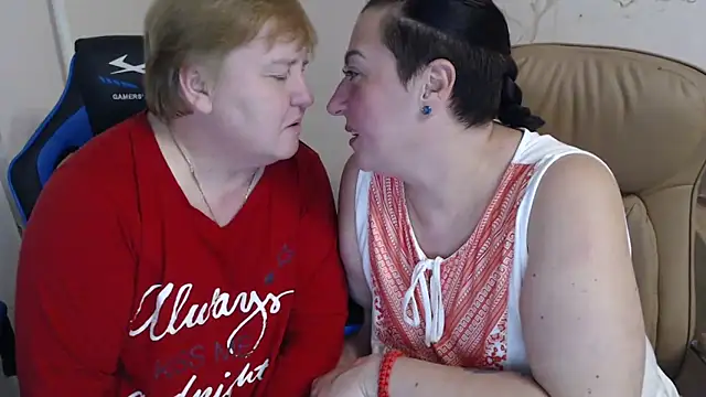 Bertie Adeline online show from 11-05-25, 03:04