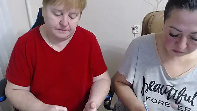 Bertie Adeline online show from 10-10-25, 05:25