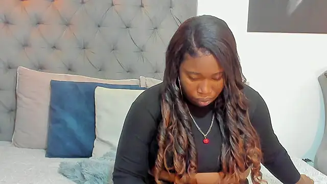 nahiroby ebony online show from 04-15-26, 05:50