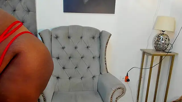 Snapshot of nahiroby_ebony chatting on 10-07-25, 07:15 nahiroby ebony online show from 10-07-25, 07:15