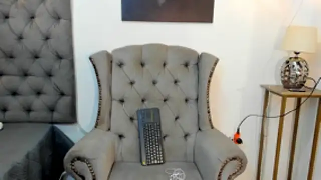 nahiroby ebony online show from 10-24-25, 07:02