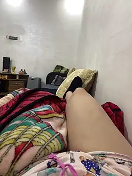 Snapshot of DIAMOUNDA chatting on 05-14-26, 03:47 DIAMOUNDA online show from 05-14-26, 03:47