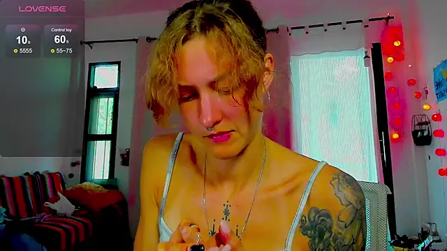   grace   online show from 12-18-25, 05:12