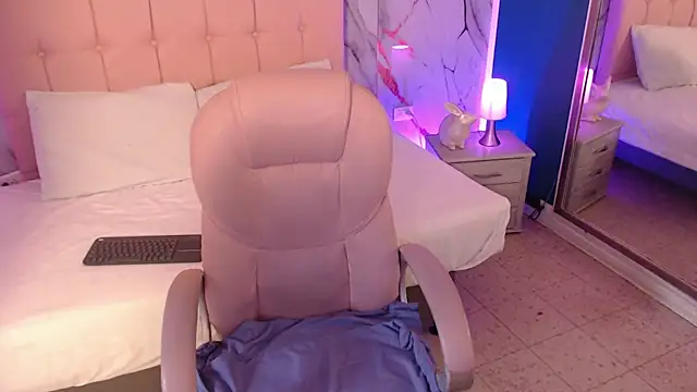 Red kytty6 online show from 11-24-25, 03:12