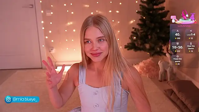 Miablueye online show from 12-16-25, 02:54