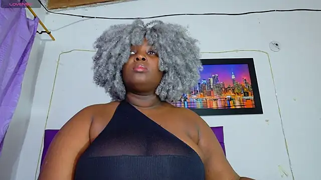 Snapshot of ebony_NeighborMoans chatting on 05-16-26, 03:05 ebony NeighborMoans online show from 05-16-26, 03:05