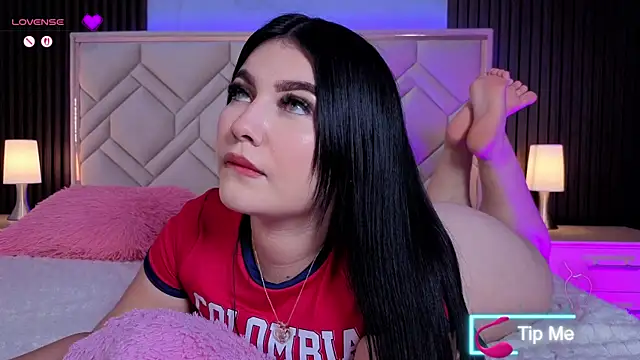 MiaaFarrel online show from 03-07-26, 07:19