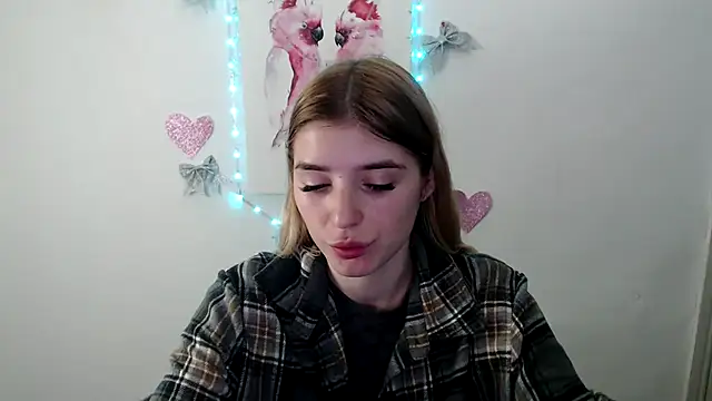 JuiceLips   online show from 11-27-25, 01:55