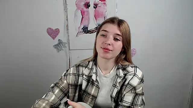 JuiceLips   online show from 01-10-26, 03:18