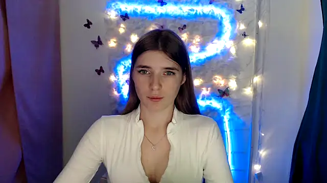 Snapshot of JuiceLips__ chatting on 09-16-25, 12:50 JuiceLips online show from 09-16-25, 12:50