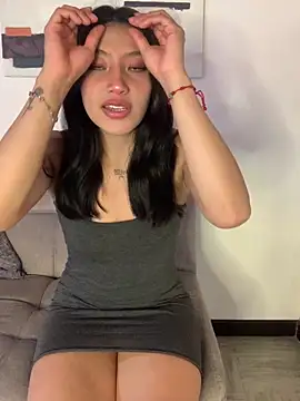 KloePink  online show from 10-06-25, 01:56