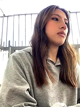 KloePink  online show from 12-03-25, 12:26