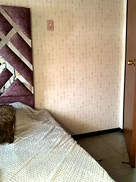 KloePink  online show from 11-18-25, 02:53