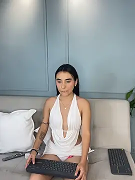 Zafira Montiel online show from 11-27-25, 08:09