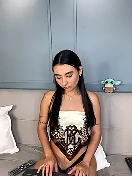 Zafira Montiel online show from 11-28-25, 07:58