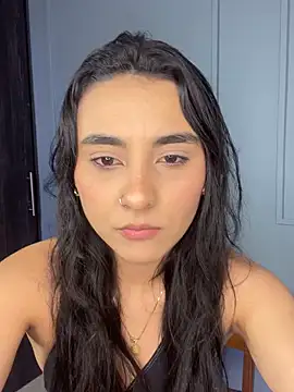 Zafira Montiel online show from 12-17-25, 11:54