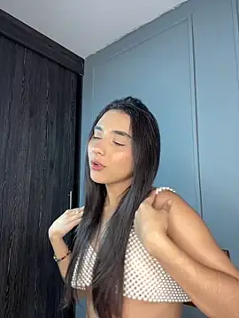 Zafira Montiel online show from 02-15-26, 09:58