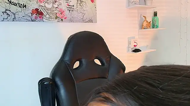 jennifer Scot online show from 12-03-25, 03:07