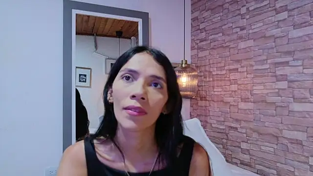 Snapshot of Martina_thompson69 chatting on 03-12-26, 04:55 Martina thompson69 online show from 03-12-26, 04:55