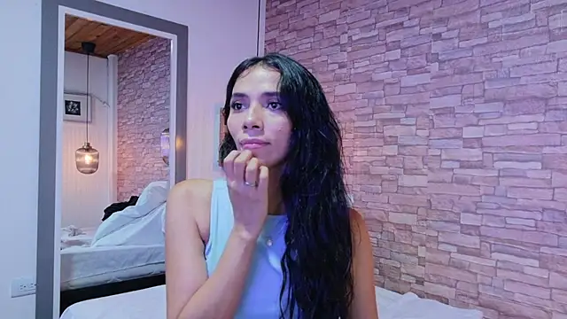 Snapshot of Martina_thompson69 chatting on 01-15-26, 05:05 Martina thompson69 online show from 01-15-26, 05:05