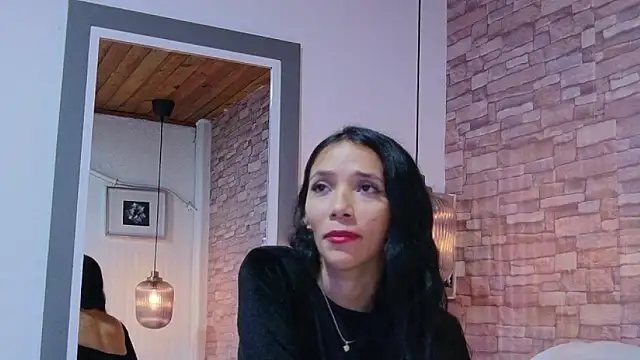 Snapshot of Martina_thompson69 chatting on 01-17-26, 01:58 Martina thompson69 online show from 01-17-26, 01:58