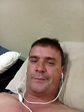 Snapshot of Rudie1 chatting on 11-13-25, 11:41 Rudie1 online show from 11-13-25, 11:41