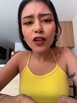 Snapshot of CatadeLuca chatting on 02-26-26, 04:18 CatadeLuca online show from 02-26-26, 04:18