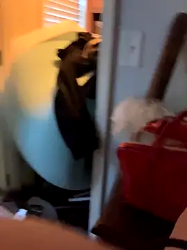 Snapshot of TaylorMade2223 chatting on 11-01-25, 10:03 TaylorMade2223 online show from 11-01-25, 10:03